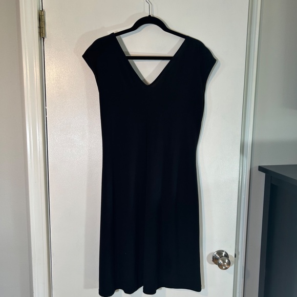 Black Knot Dress - Picture 5 of 5
